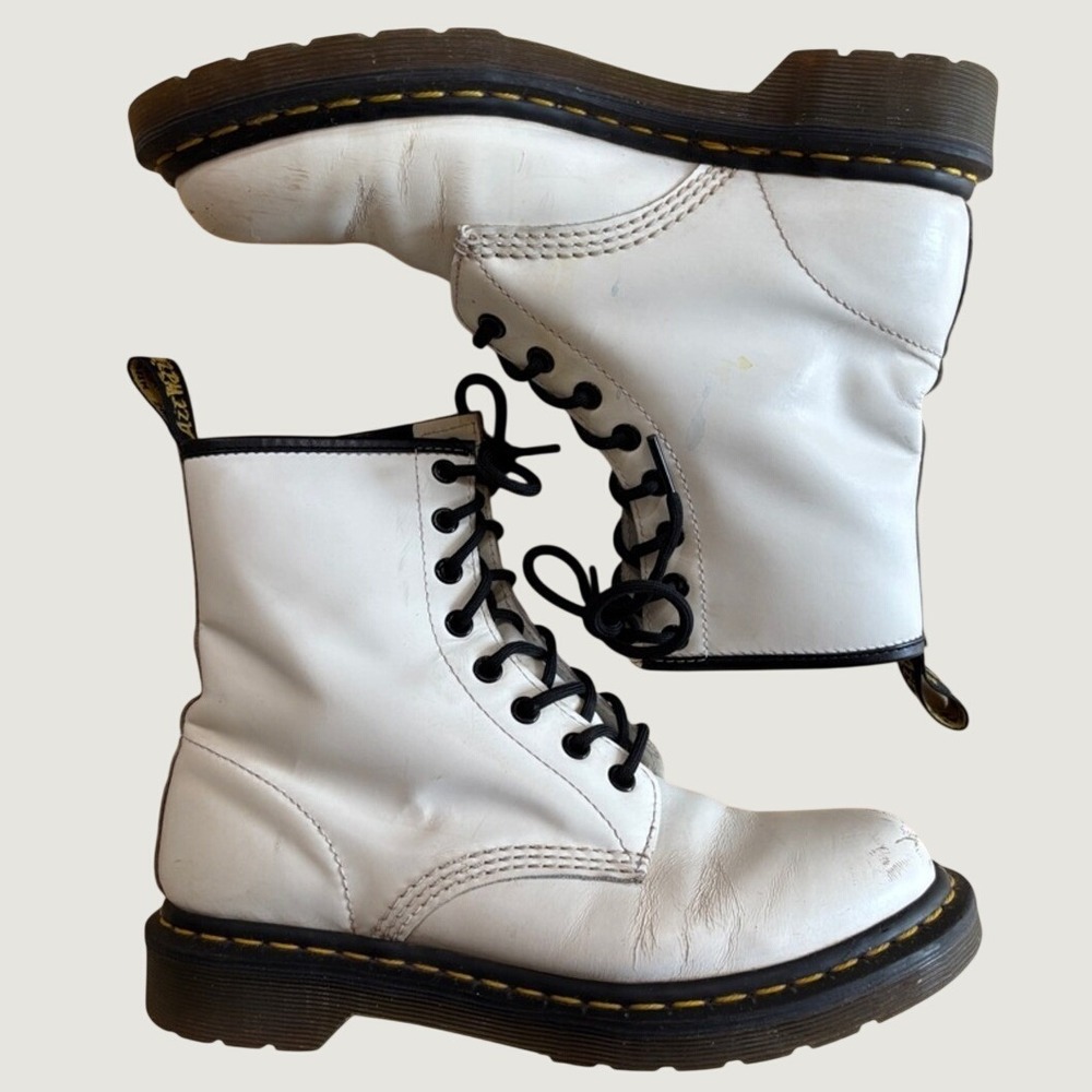 Dr. Martens Women's Size 9 White 1460‎ 8-Eye Boot Grunge Punk Rock